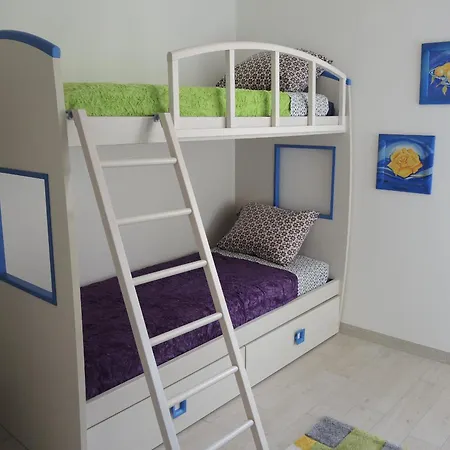 Belinda By Fewotessin Appartement