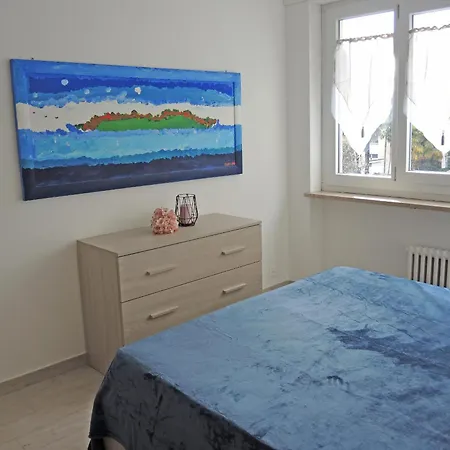 Belinda By Fewotessin