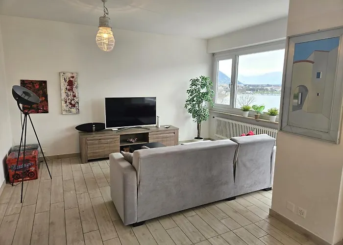 Belinda By Fewotessin