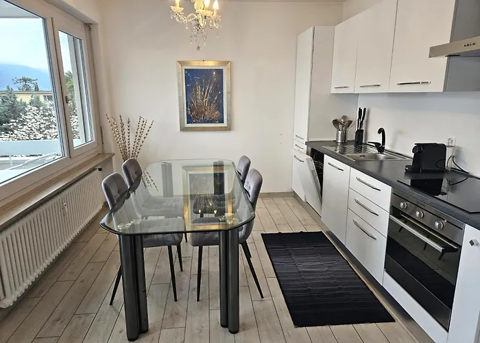 Belinda By Fewotessin Apartament *