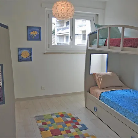 Belinda By Fewotessin Minusio