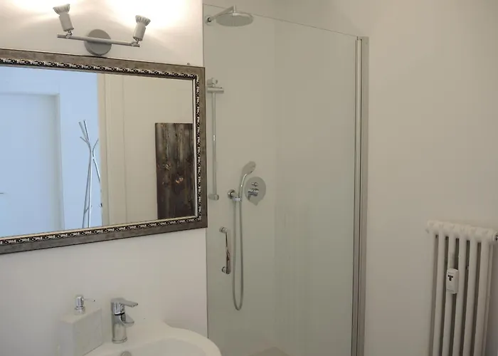 Belinda By Fewotessin Minusio